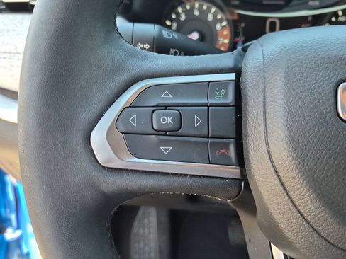 Used 2025 Jeep Compass Latitude AWD/4WD image 20