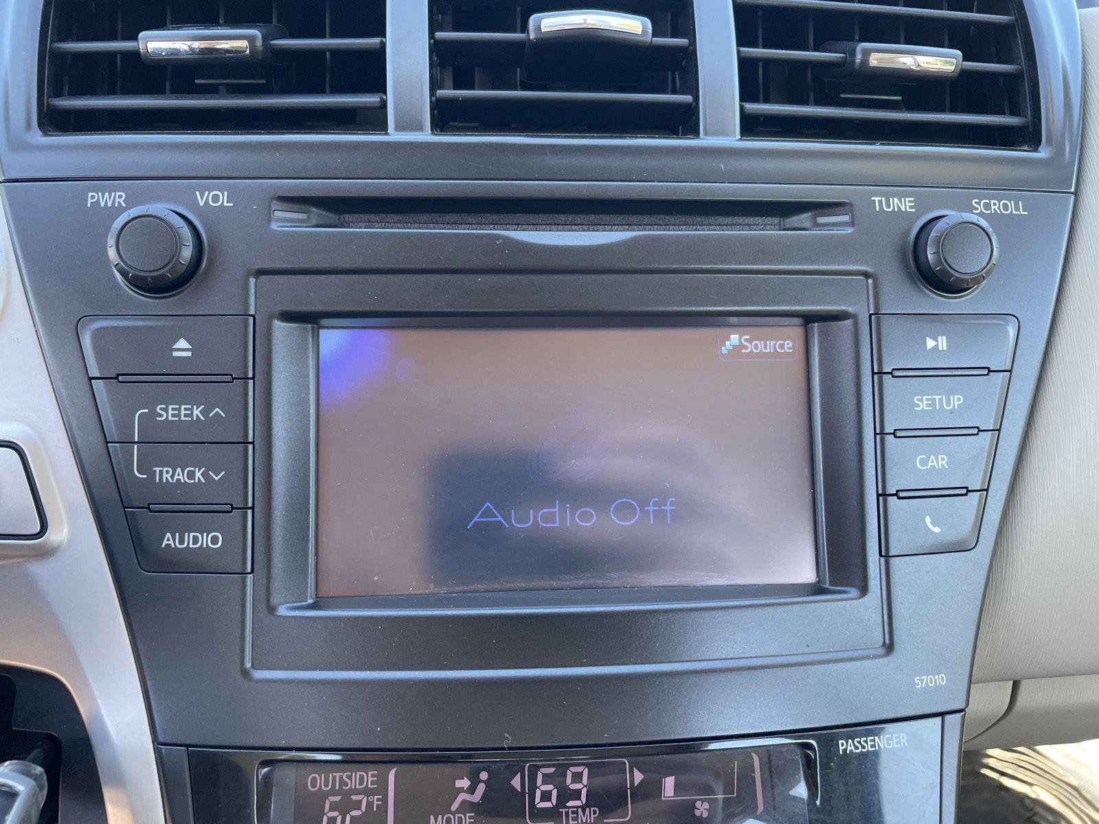 Used 2013 Toyota Prius V Two FWD image 3