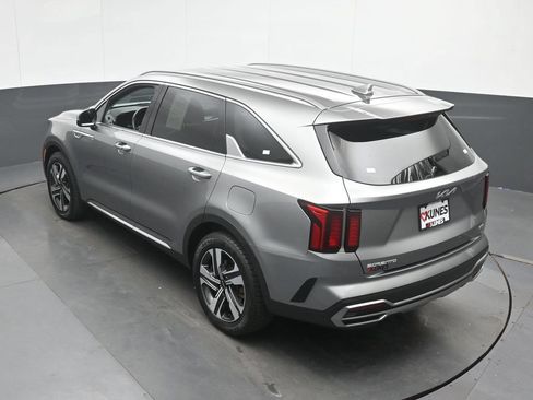 Used 2023 Kia Sorento EX AWD/4WD image 41