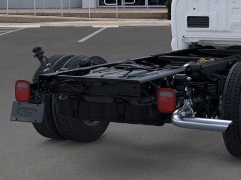 New 2025 Ford F450 XL image 21