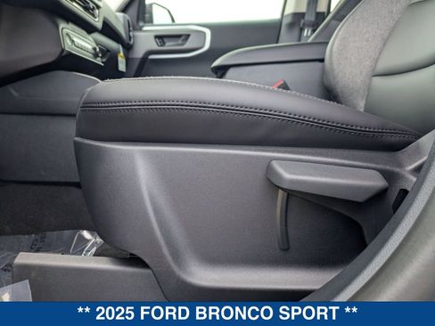 New 2025 Ford Bronco Sport Big Bend w/ Black Appearance Package AWD/4WD image 26