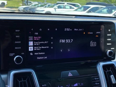 Used 2023 Kia Sorento SX Prestige w/ Panoramic Sunroof Package AWD/4WD image 14