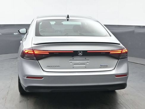 Used 2024 Honda Accord Sport image 4