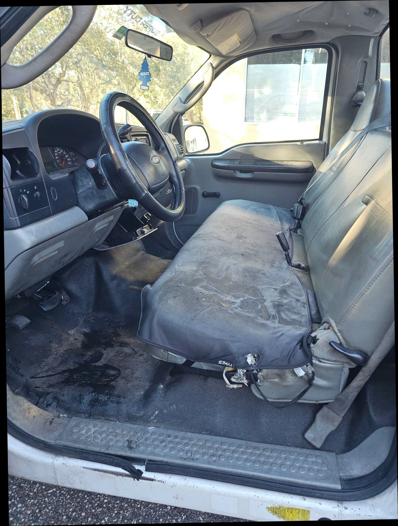 Used 2005 Ford F250 XL RWD image 10