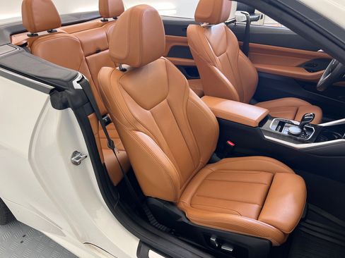 Used 2023 BMW 430i Convertible w/ M Sport Package image 34