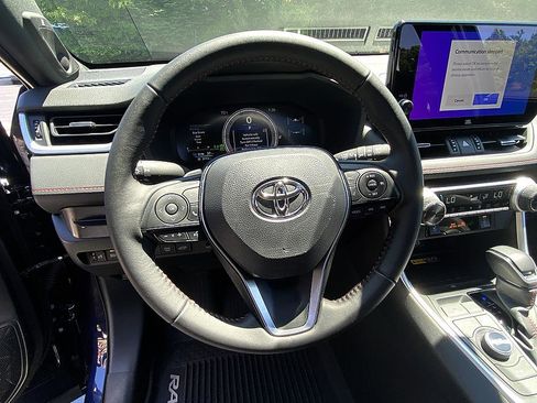 Certified 2025 Toyota RAV4 XSE AWD/4WD image 12