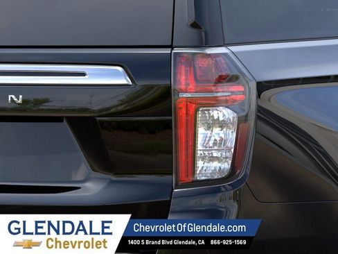 New 2024 Chevrolet Suburban LT AWD/4WD image 11