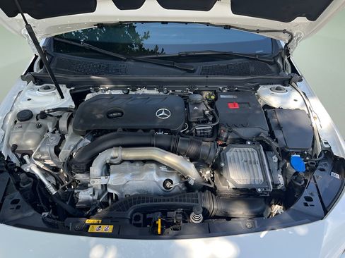 Used 2024 Mercedes-Benz CLA 250 4MATIC image 9