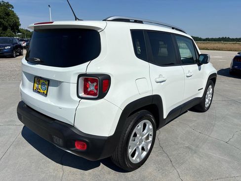 Used 2016 Jeep Renegade Limited FWD image 4