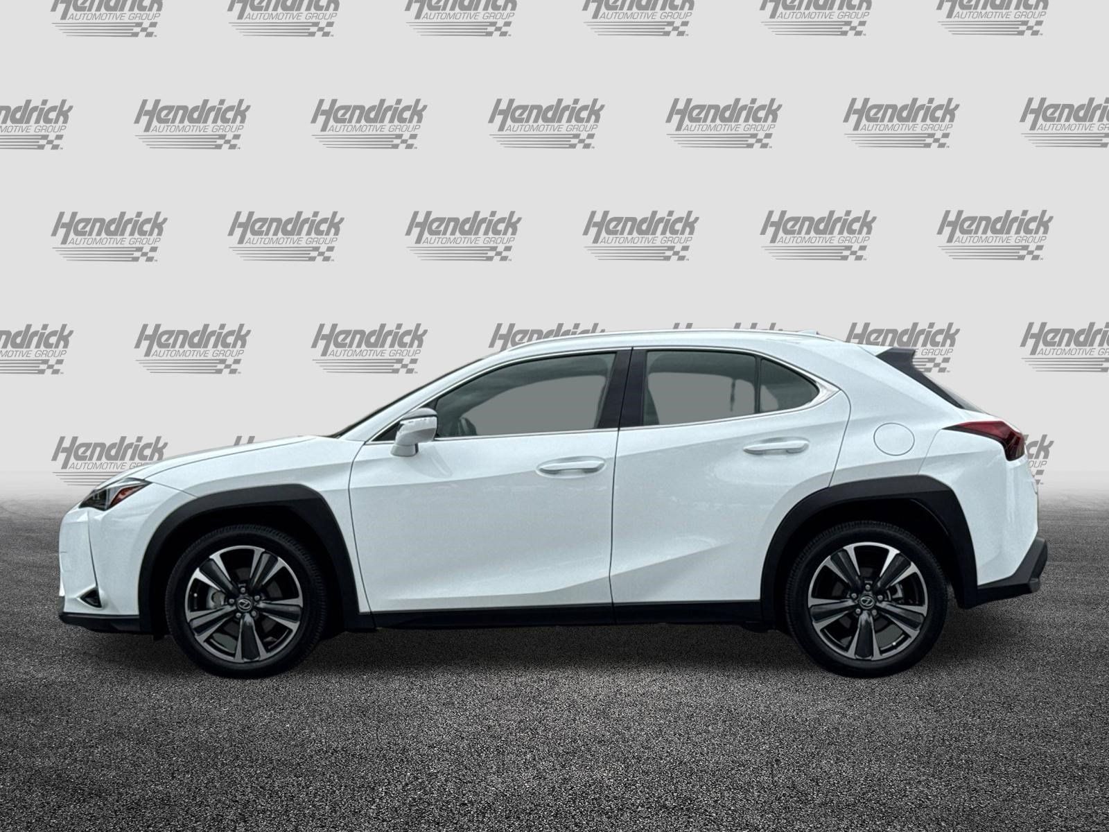 Certified 2026 Lexus UX 300h FWD w/ Accessory Package (Z1) image 8