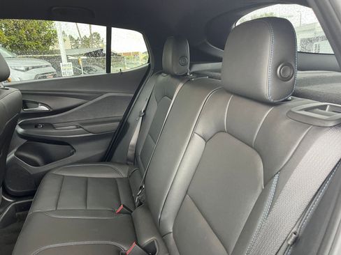 Used 2025 Buick Envista Sport Touring image 25