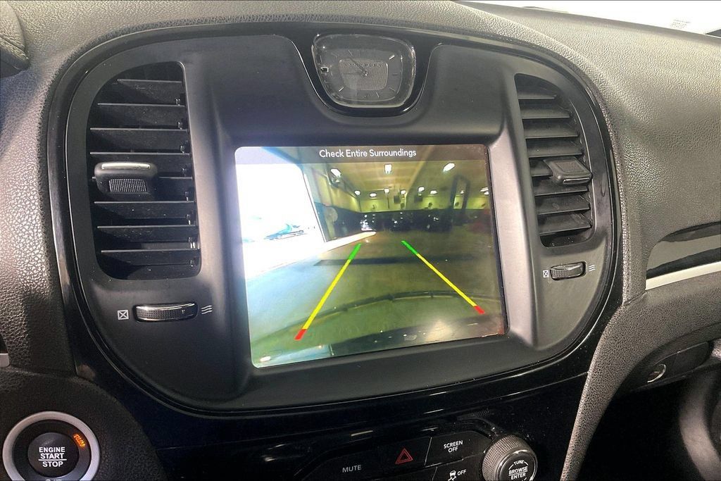 Used 2019 Chrysler 300 S AWD/4WD image 26
