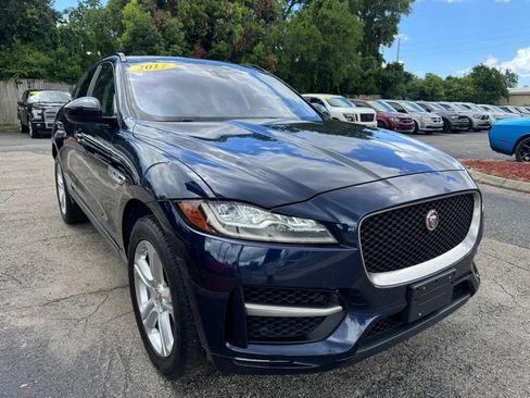 Used 2017 Jaguar F-PACE R-Sport image 3