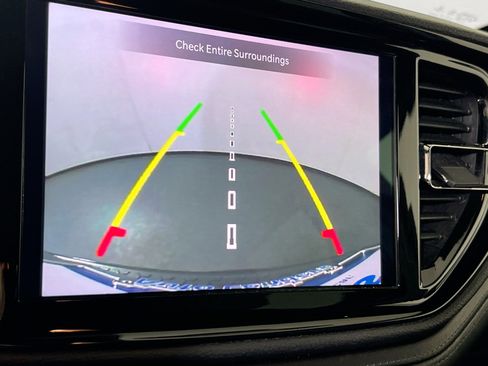 Used 2022 Dodge Durango GT image 13