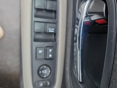 Certified 2022 Honda HR-V LX image 12