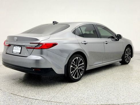 Used 2026 Toyota Camry XLE image 5