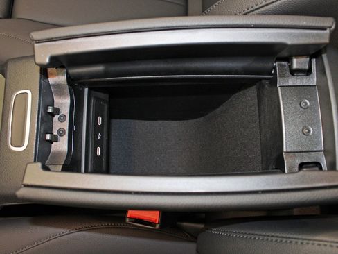 Certified 2024 Mercedes-Benz EQB 350 4MATIC SUV image 26