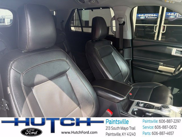 Used 2021 Ford Explorer Limited w/ Equipment Group 301A AWD/4WD image 27