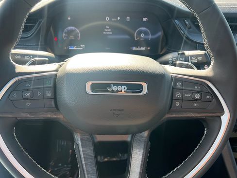 New 2026 Jeep Grand Cherokee L Limited AWD/4WD image 23