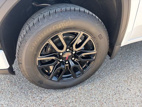 New 2026 GMC Sierra 1500 Pro w/ Graphite Edition image 21