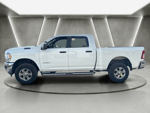 Used 2024 RAM 2500 Big Horn AWD/4WD image 4