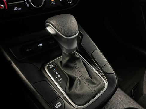 Used 2025 Kia Soul LX w/ LX Technology Package image 41