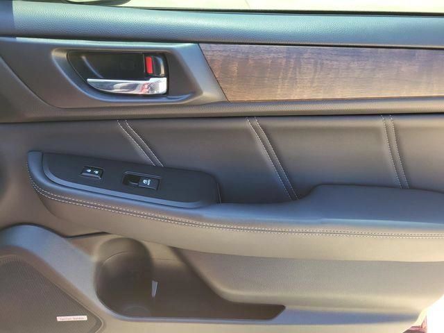 Used 2018 Subaru Outback 2.5i Limited AWD/4WD image 6