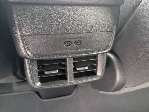 Used 2025 Chevrolet Equinox LT AWD/4WD image 15