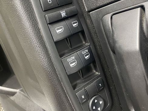 Used 2019 RAM 1500 Express w/ Express Value Package AWD/4WD image 17