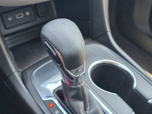 Used 2023 Chevrolet Equinox LS FWD image 29
