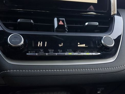 Used 2023 Toyota Corolla SE image 26