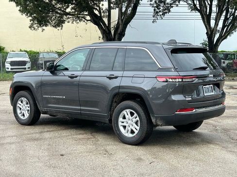 New 2024 Jeep Grand Cherokee Laredo AWD/4WD image 6