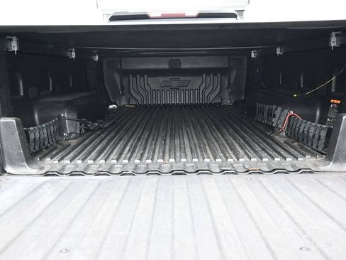 Used 2020 Chevrolet Silverado 1500 Custom Trail Boss w/ Custom Convenience Package AWD/4WD image 32