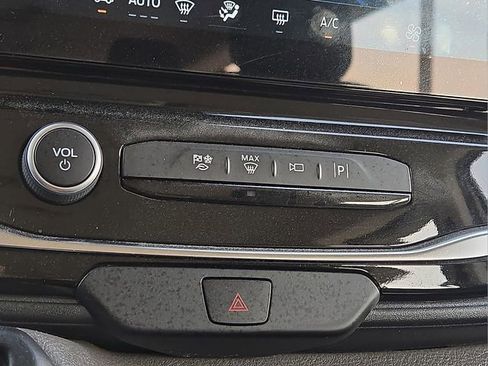 Used 2023 Ford Transit 350 XLT image 23