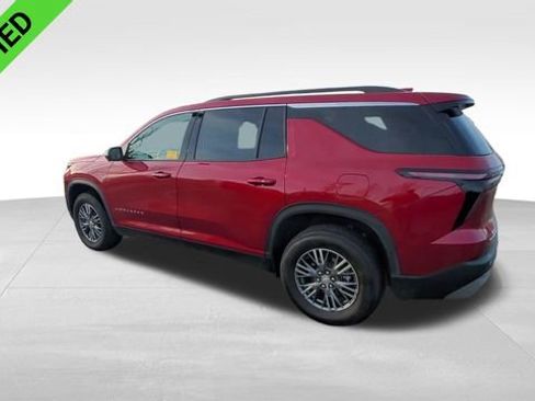 Used 2024 Chevrolet Traverse LT image 7