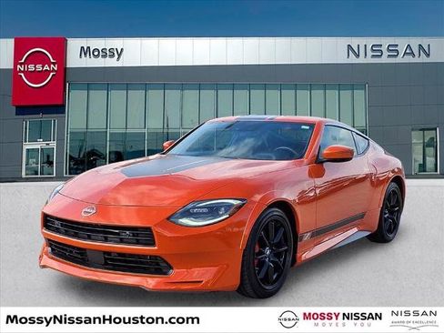 Certified 2024 Nissan Z Performance w/ Heritage Edition image 3
