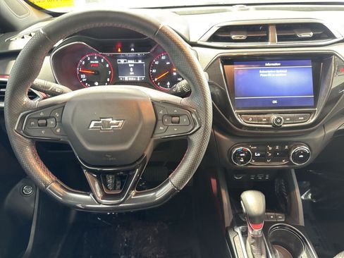 Used 2023 Chevrolet TrailBlazer RS w/ Sun and Liftgate Package AWD/4WD image 24