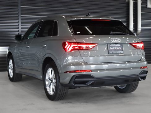 New 2025 Audi Q3 2.0T Premium image 2