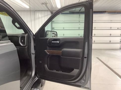 Used 2020 Chevrolet Silverado 1500 High Country w/ Z71 Off-Road Package AWD/4WD image 10