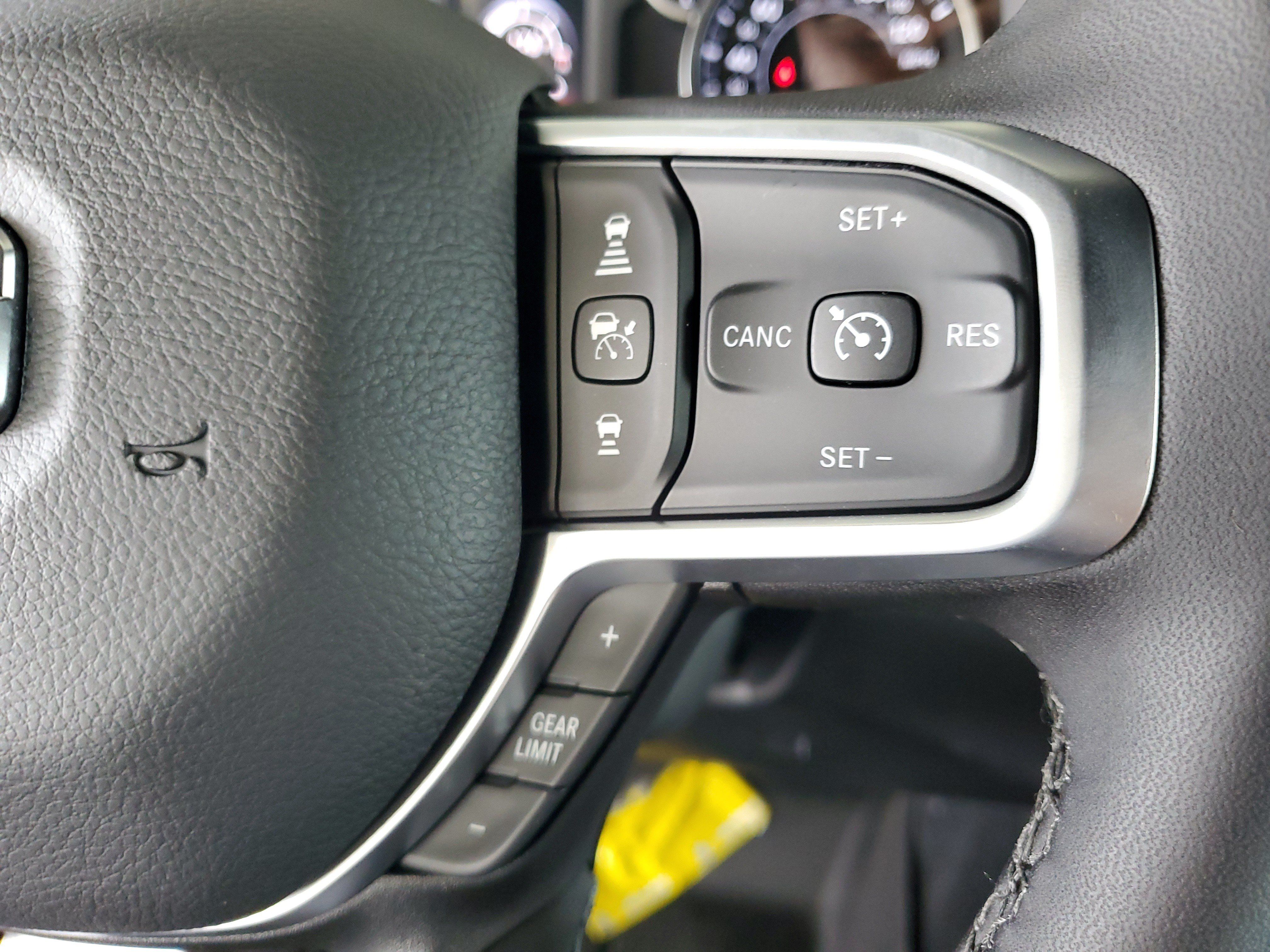 New 2025 RAM 2500 Big Horn AWD/4WD image 23