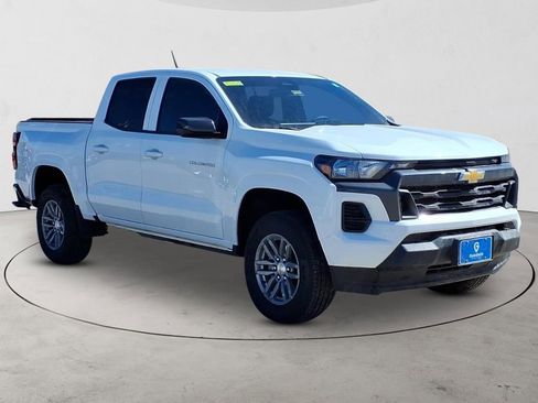 New 2026 Chevrolet Colorado LT image 3