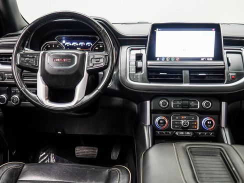Used 2021 GMC Yukon SLT w/ SLT Luxury Plus Package image 16