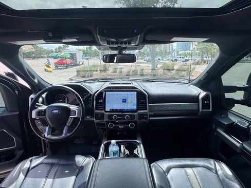 Used 2022 Ford F450 Platinum w/ FX4 Off-Road Package image 26