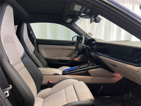 Certified 2025 Porsche 911 Carrera image 16