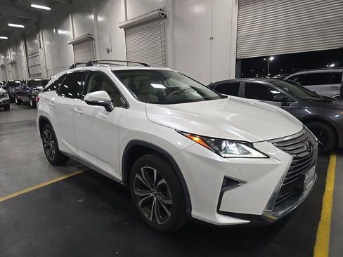 Used 2018 Lexus RX 350L FWD image 4