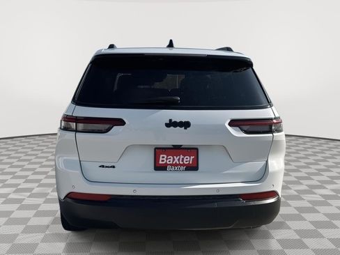 Used 2023 Jeep Grand Cherokee L Laredo AWD/4WD image 12