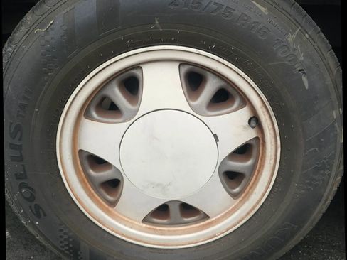 Used 2000 Chevrolet Astro Minivan 3D image 8