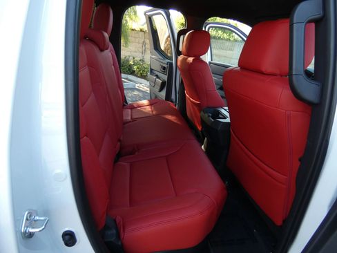 Used 2025 Toyota Tundra SR image 39