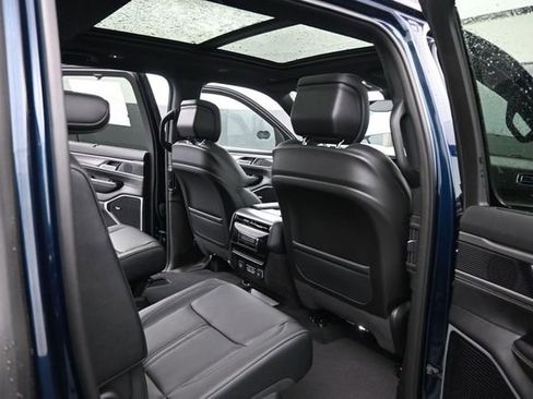New 2026 Jeep Grand Wagoneer Limited AWD/4WD image 19