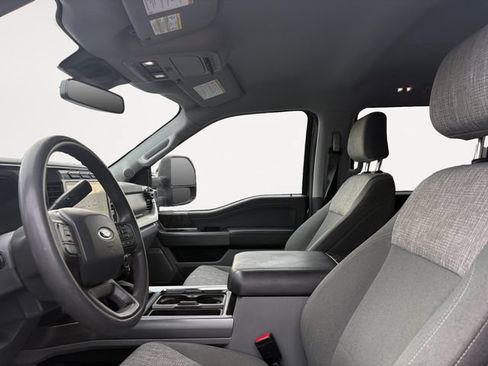 Used 2023 Ford F250 XLT w/ XLT Premium Package AWD/4WD image 10